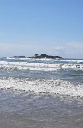 Apartamento quadra da praia - Pitangueiras Guarujá